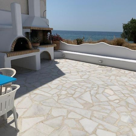 Blue Sea Villa & Apartments Makrýgialos Exteriör bild