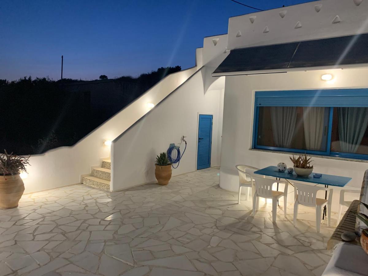 Blue Sea Villa & Apartments Makrýgialos Exteriör bild